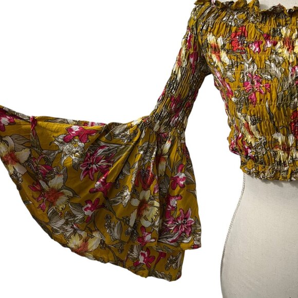 ETwo Floral Smocked Off Shoulder Bell Sleeve Fairy Cottage Boho‎ Crop Top  S - Picture 2 of 10